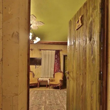 Elnazar Cave Hotel