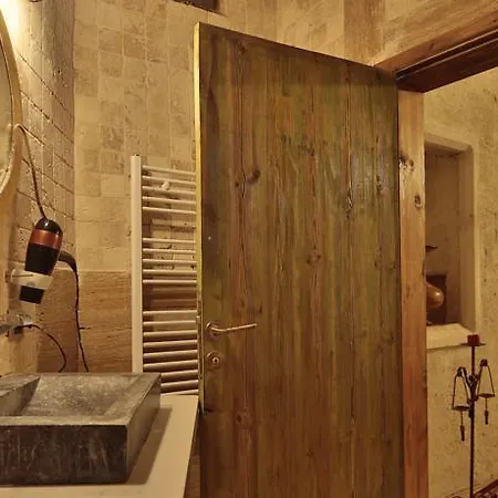 Hotel Elnazar Cave *