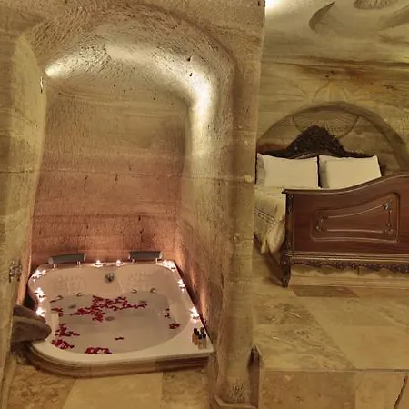 Hotel Elnazar Cave