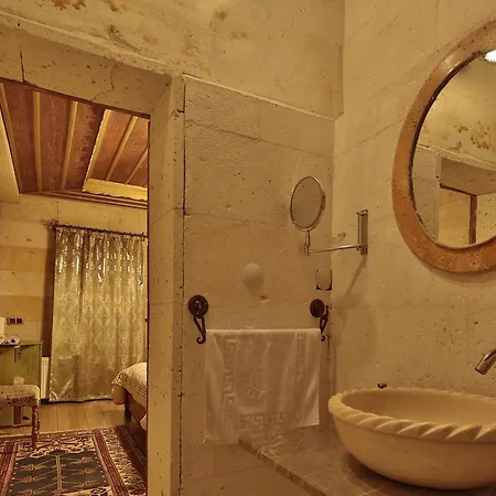 Elnazar Cave Hotel *